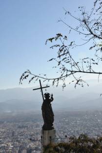 Cristo no alto do Cerro San Bernardo, em Salta - Argentina